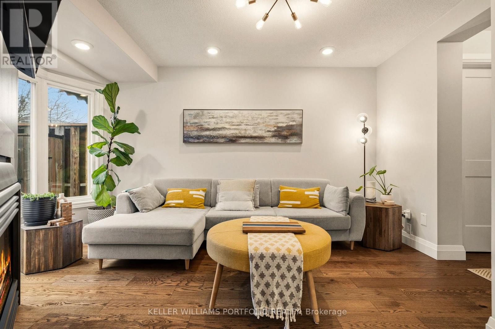 50 Edgewater Drive, Hamilton, Ontario  L8E 4Z3 - Photo 9 - X12973744