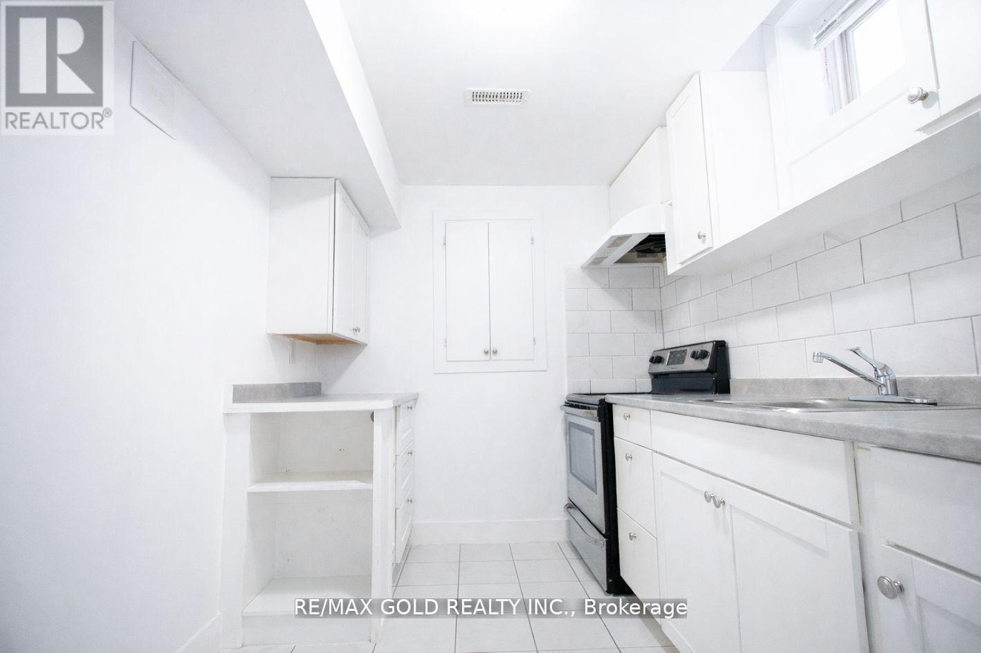 7702 Buckeye Crescent, Niagara Falls, Ontario  L2H 0P2 - Photo 27 - X12973820