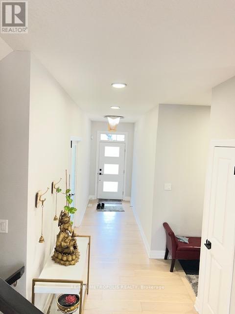 1017 Riverbend Road, London South, Ontario  N6K 0J1 - Photo 3 - X12973850