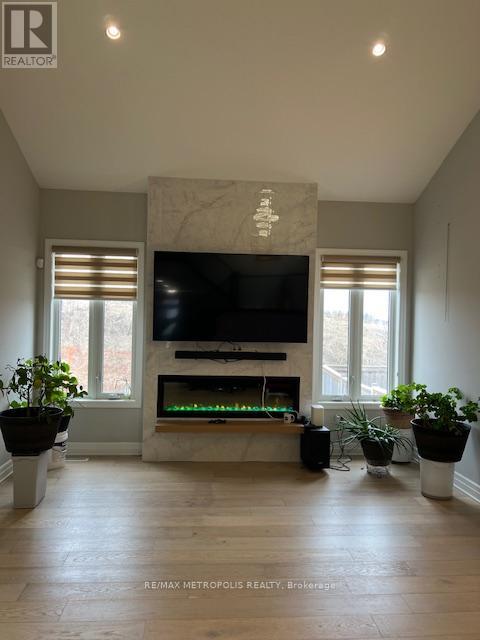 1017 Riverbend Road, London South, Ontario  N6K 0J1 - Photo 4 - X12973850