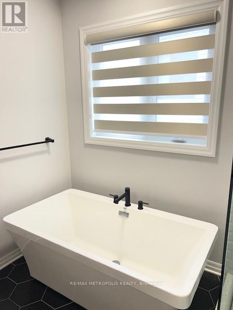 1017 Riverbend Road, London South, Ontario  N6K 0J1 - Photo 41 - X12973850