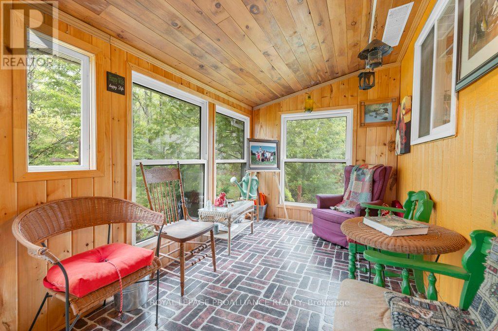 1079 Lemke Lane, North Frontenac (Frontenac North), Ontario  K0H 1J0 - Photo 12 - X12973892