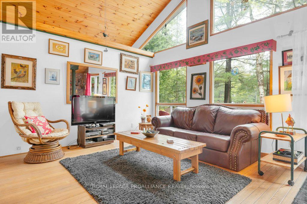 1079 Lemke Lane, North Frontenac (Frontenac North), Ontario  K0H 1J0 - Photo 15 - X12973892