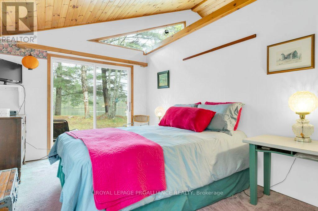 1079 Lemke Lane, North Frontenac (Frontenac North), Ontario  K0H 1J0 - Photo 28 - X12973892