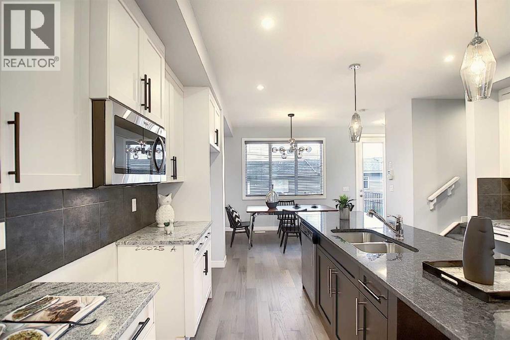 322 Sundown Road, Cochrane, Alberta  T4C 3H2 - Photo 8 - A2193822