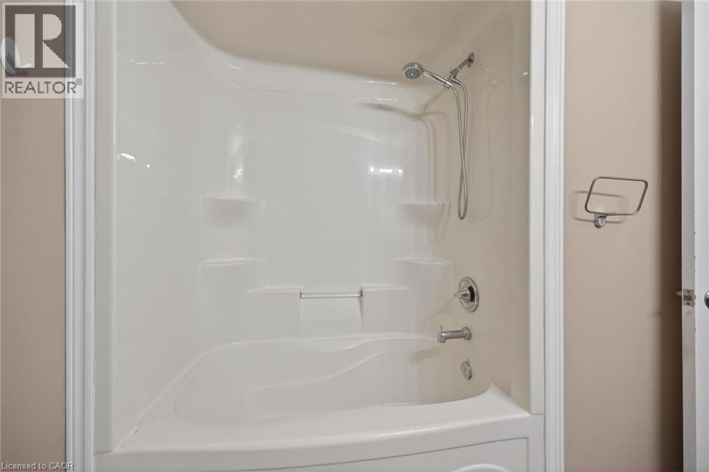 205 Tanglewood Drive, Binbrook, Ontario  L0R 1C0 - Photo 35 - 40818224