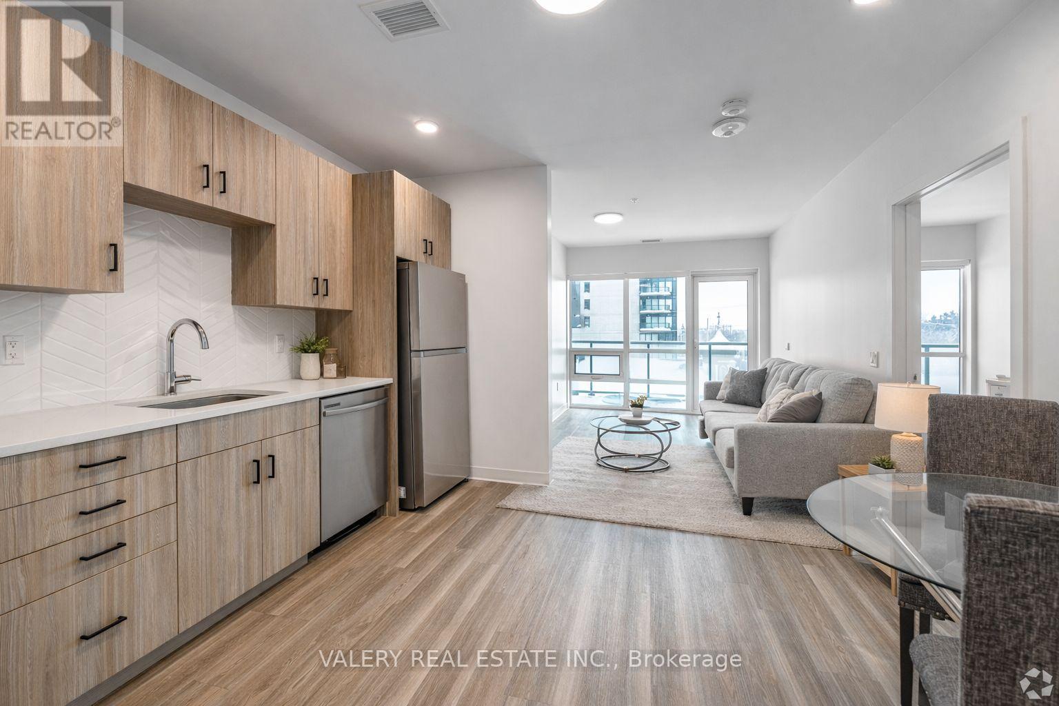 606 - 155 King St Street N, Waterloo, Ontario  N2J 0E8 - Photo 3 - X12950578