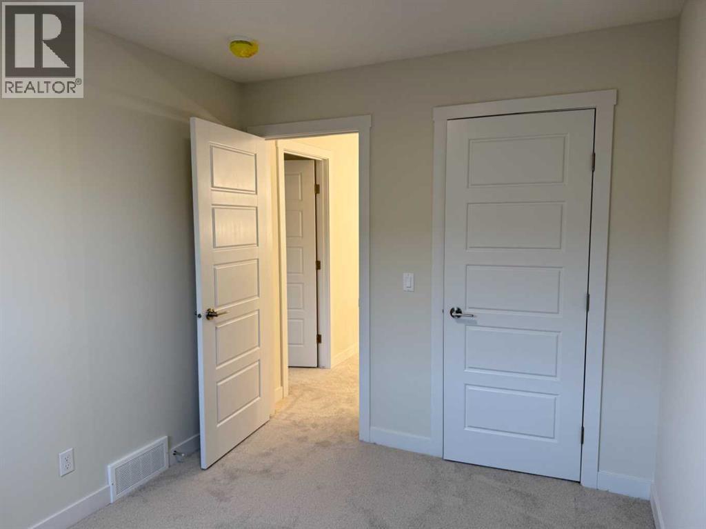 334 Sundown Road, Cochrane, Alberta  T4C 3H2 - Photo 38 - A2265343