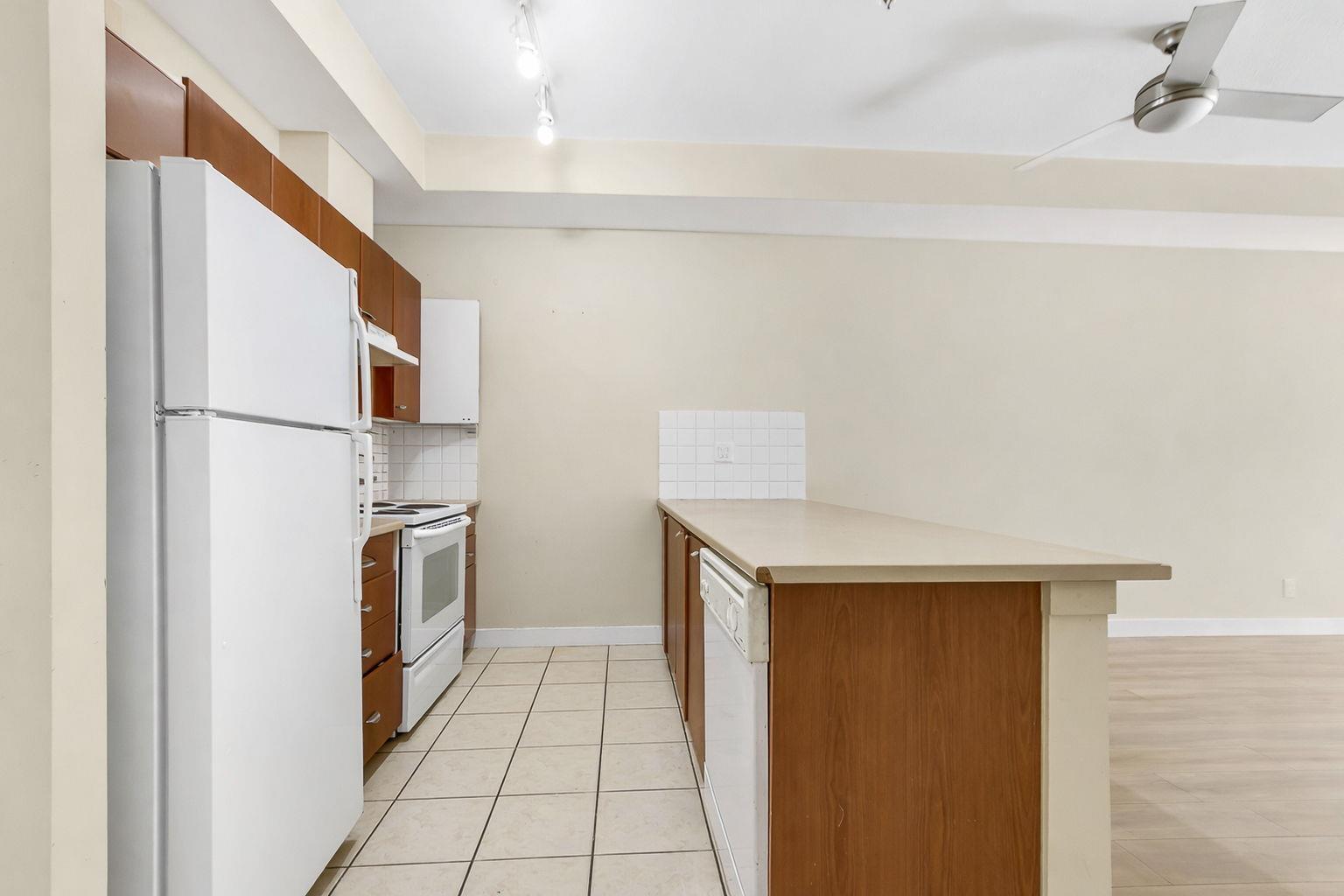 108 10088 148 Street, Surrey, British Columbia  V3R 3M9 - Photo 9 - R3107216