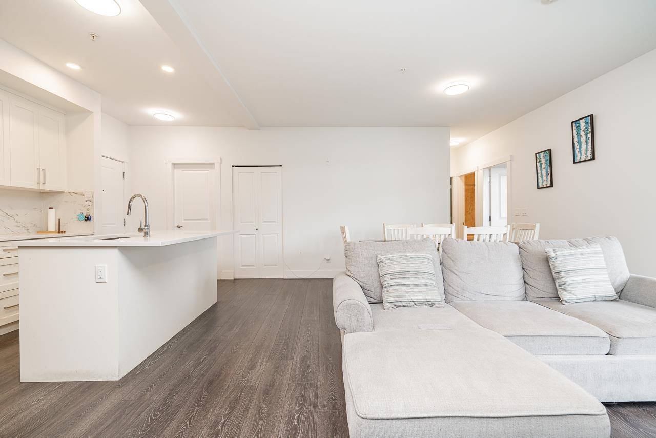 301 9983 E Barnston Drive, Surrey, British Columbia  V4N 6T3 - Photo 8 - R3108775