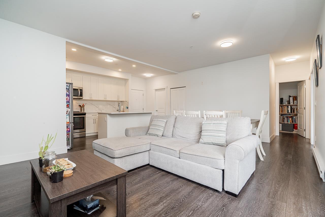 301 9983 E Barnston Drive, Surrey, British Columbia  V4N 6T3 - Photo 7 - R3108775