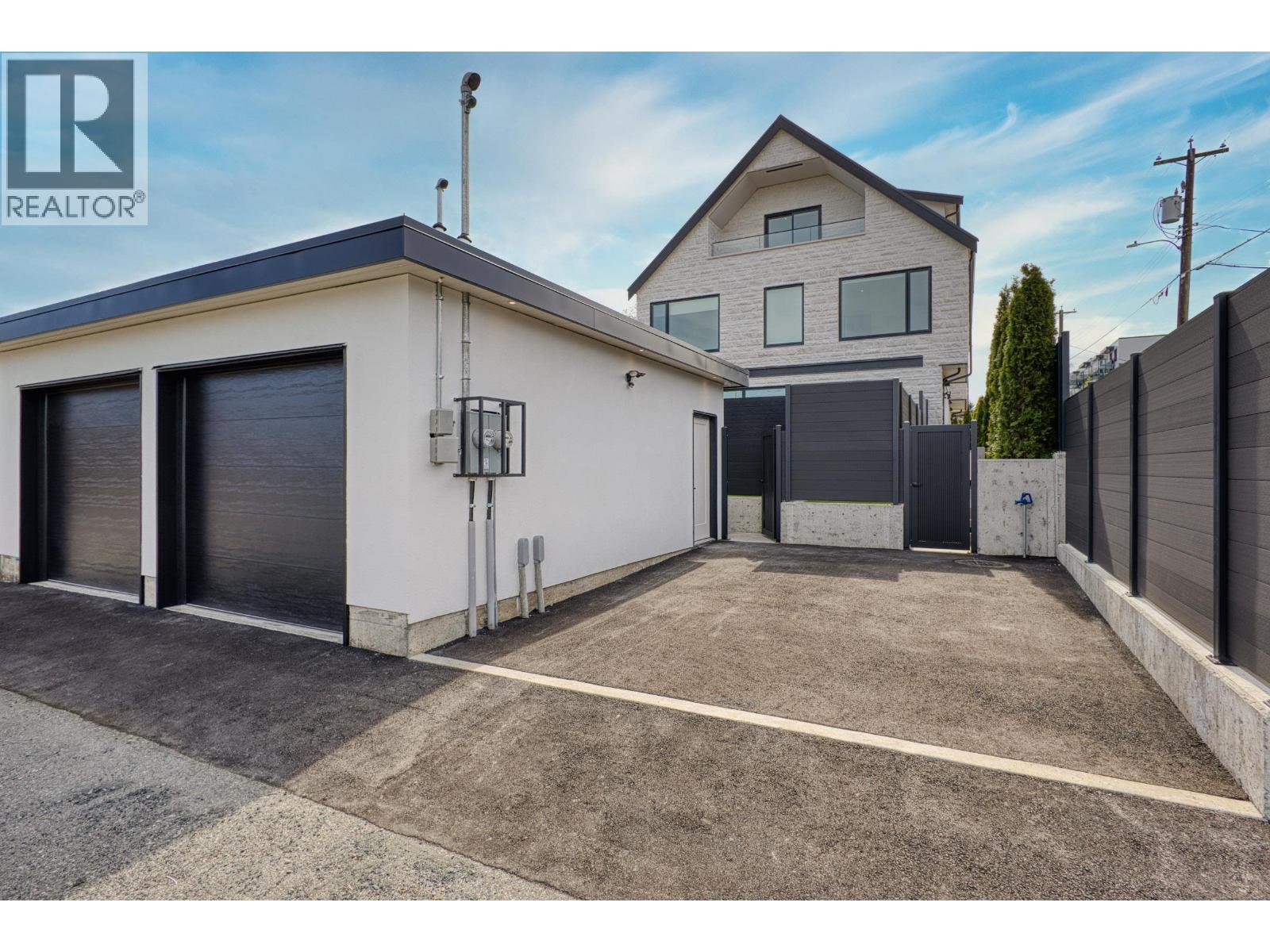 2 2425 Kitchener Street, Vancouver, British Columbia  V5K 3C4 - Photo 5 - R3108619