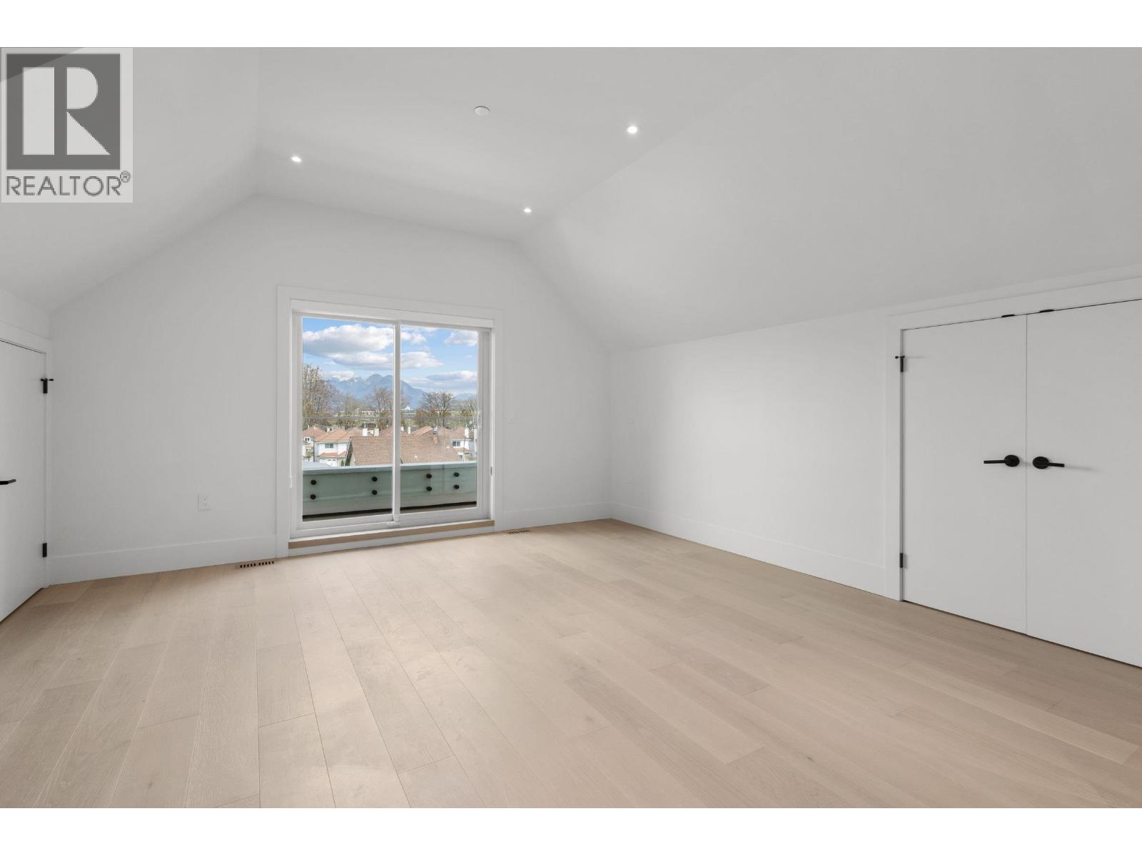 2 2425 Kitchener Street, Vancouver, British Columbia  V5K 3C4 - Photo 27 - R3108619