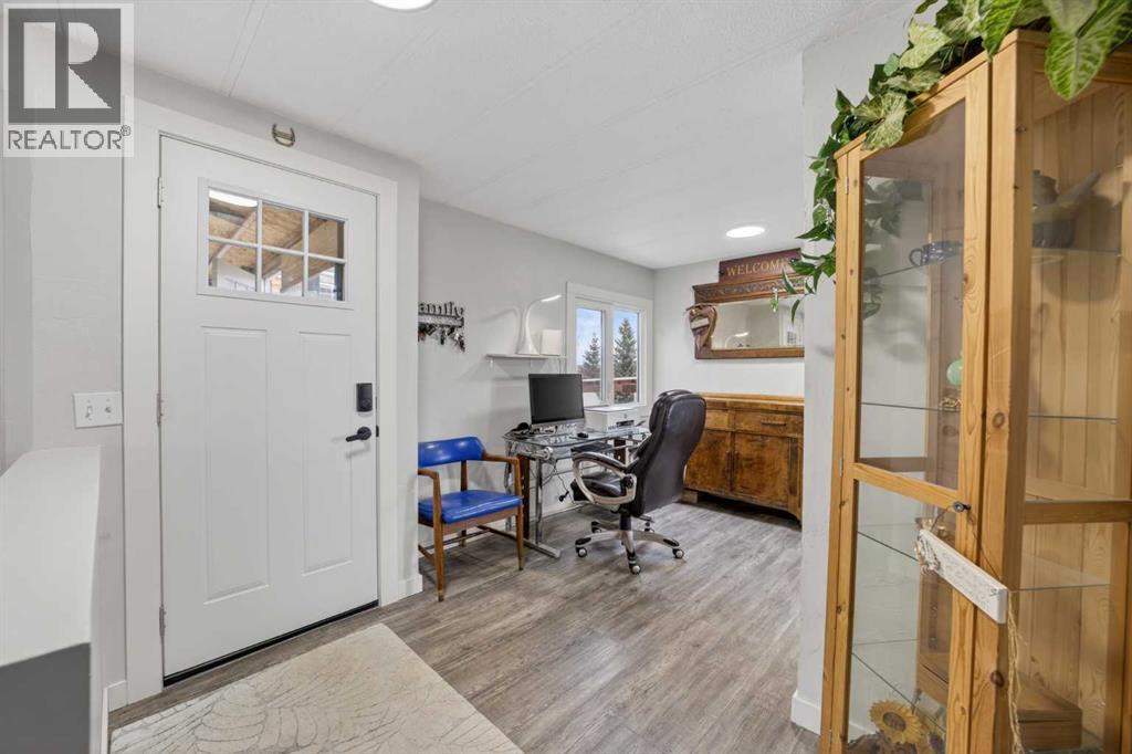 10, 30245 Range Road 12, Rural Mountain View County, Alberta  T0M 0N0 - Photo 12 - A2299460