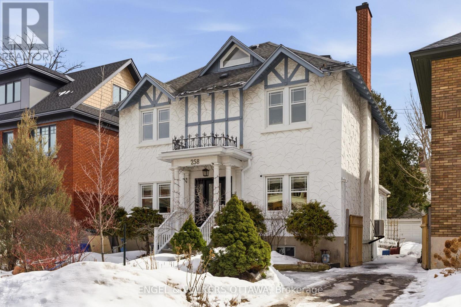 258 POWELL AVENUE, Ottawa, Ontario