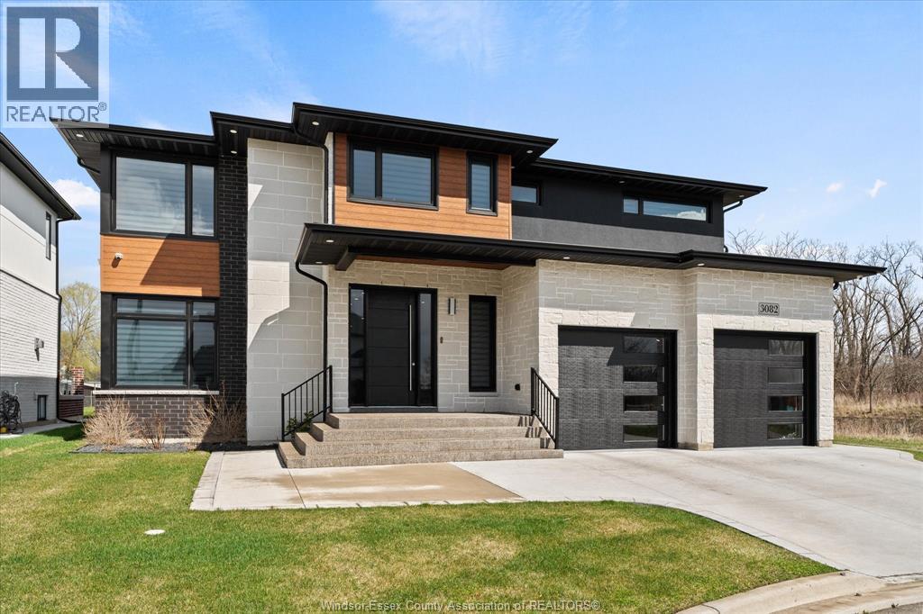 3082 BETTS AVENUE, Windsor, Ontario