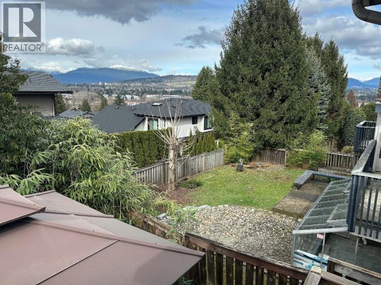 7879 Welsley Drive, Burnaby, British Columbia  V5E 3X4 - Photo 6 - R3108519