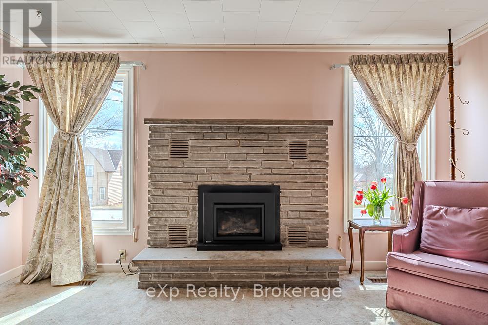 184 Division Street, South Bruce Peninsula, Ontario N0H 2T0 - Photo 17 - X12973878