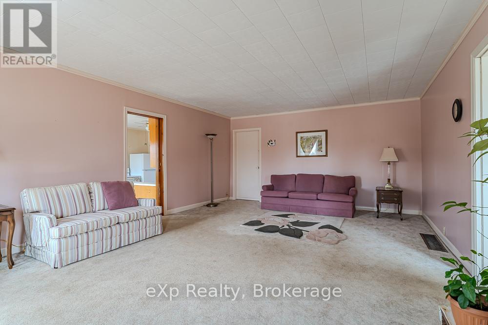 184 Division Street, South Bruce Peninsula, Ontario N0H 2T0 - Photo 18 - X12973878