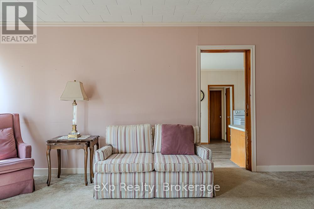 184 Division Street, South Bruce Peninsula, Ontario N0H 2T0 - Photo 19 - X12973878