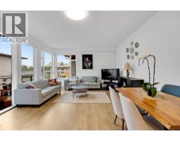 303 715 W 15 STREET, North Vancouver, British Columbia