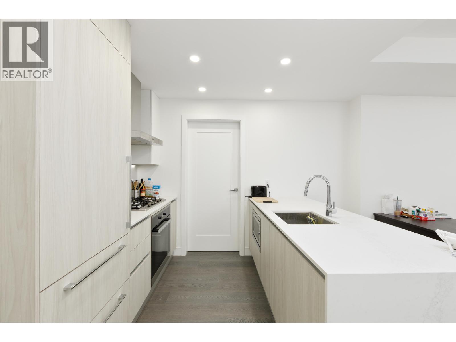 205 488 W 58th Avenue, Vancouver, British Columbia  V5X 1V5 - Photo 6 - R3108871