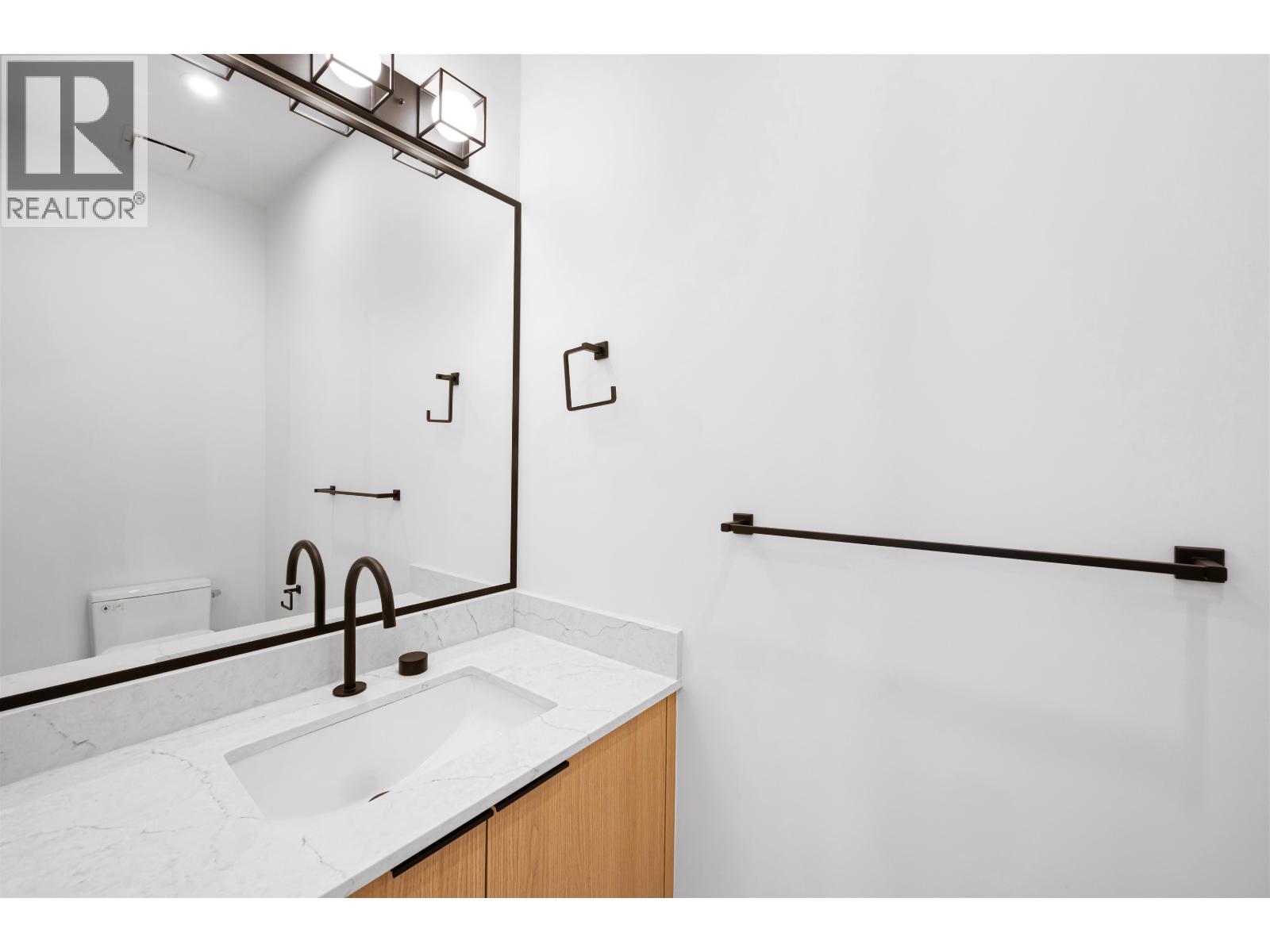 6 4855 Venables Street, Burnaby, British Columbia  V5C 3A9 - Photo 15 - R3108886