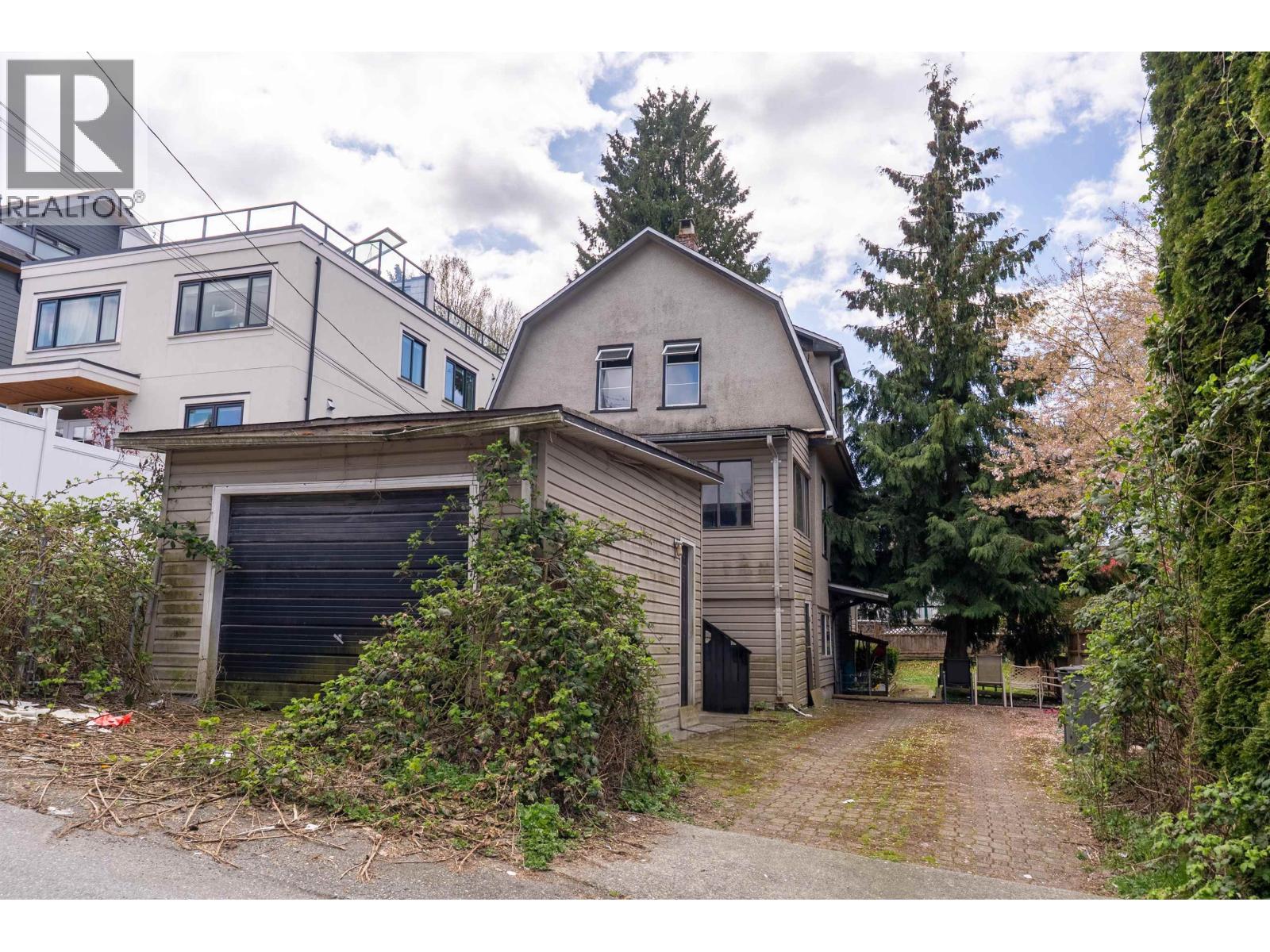 2703 Ward Street, Vancouver, British Columbia  V5R 4S7 - Photo 5 - R3108842