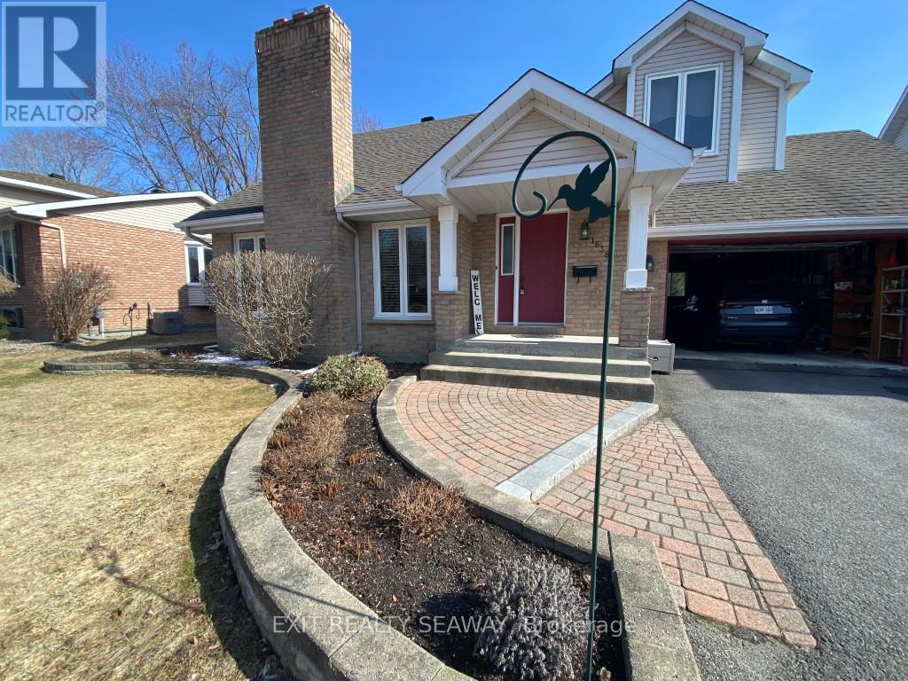 1638 Blakely Drive, Cornwall, Ontario  K6J 5L3 - Photo 2 - X12796336