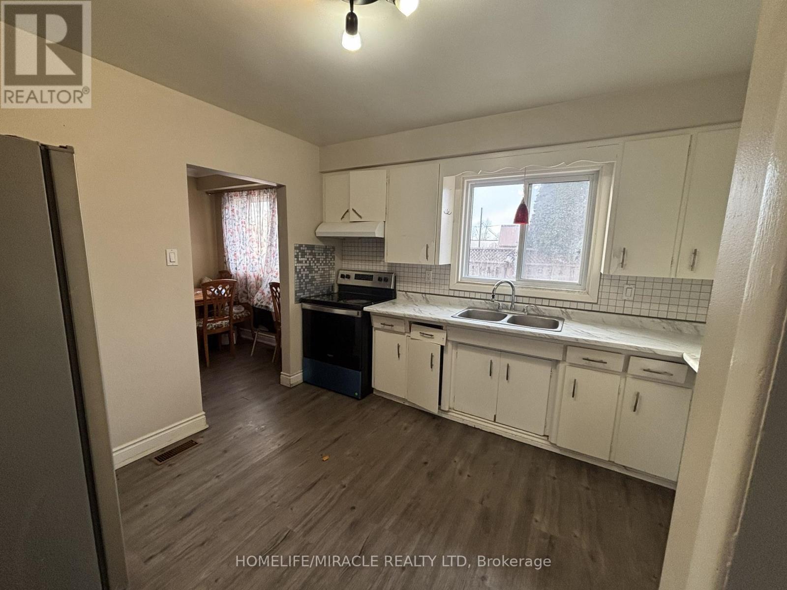 3157 Steeles Avenue, Milton, Ontario  L9T 2V4 - Photo 11 - W12972544