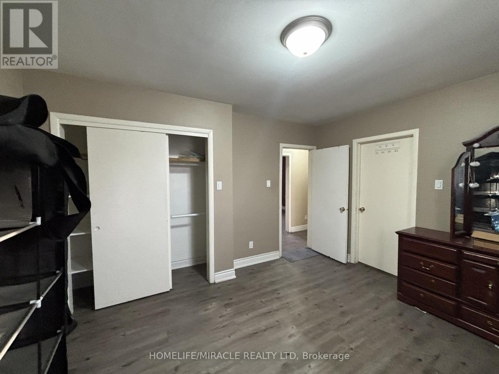 3157 Steeles Avenue, Milton, Ontario  L9T 2V4 - Photo 19 - W12972544