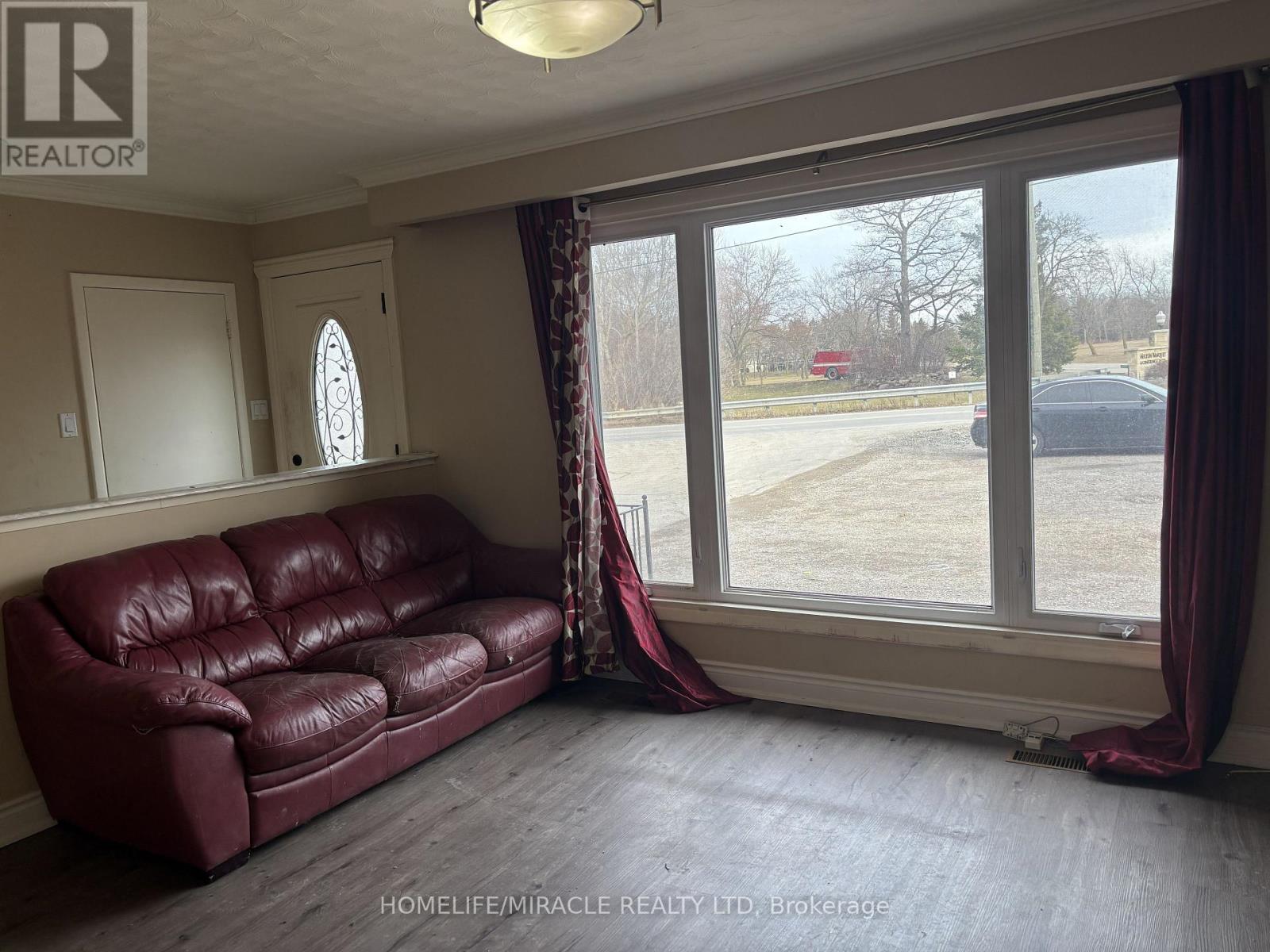 3157 Steeles Avenue, Milton, Ontario  L9T 2V4 - Photo 8 - W12972544