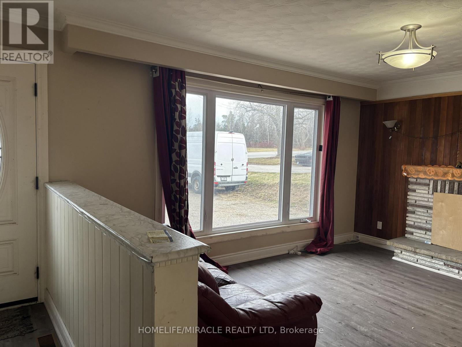 3157 Steeles Avenue, Milton, Ontario  L9T 2V4 - Photo 10 - W12972544