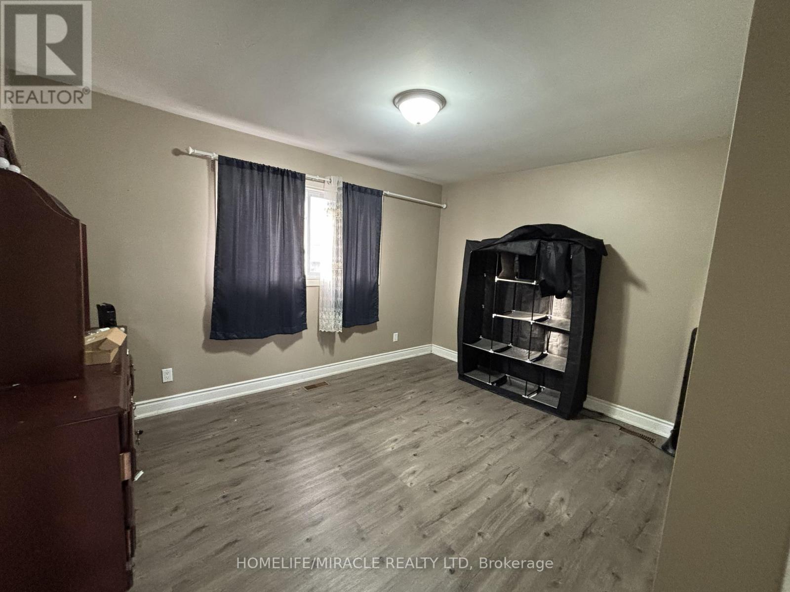 3157 Steeles Avenue, Milton, Ontario  L9T 2V4 - Photo 18 - W12972544