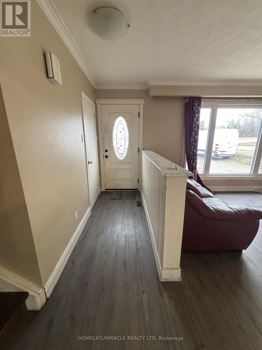 3157 Steeles Avenue, Milton, Ontario  L9T 2V4 - Photo 7 - W12972544