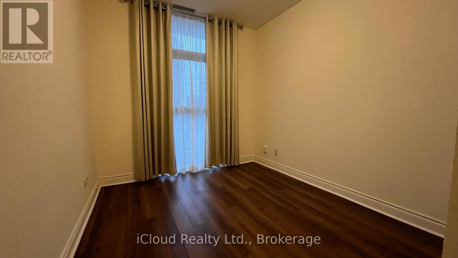 3704 - 28 Ted Rogers Way, Toronto, Ontario  M4Y 2J4 - Photo 23 - C12973866