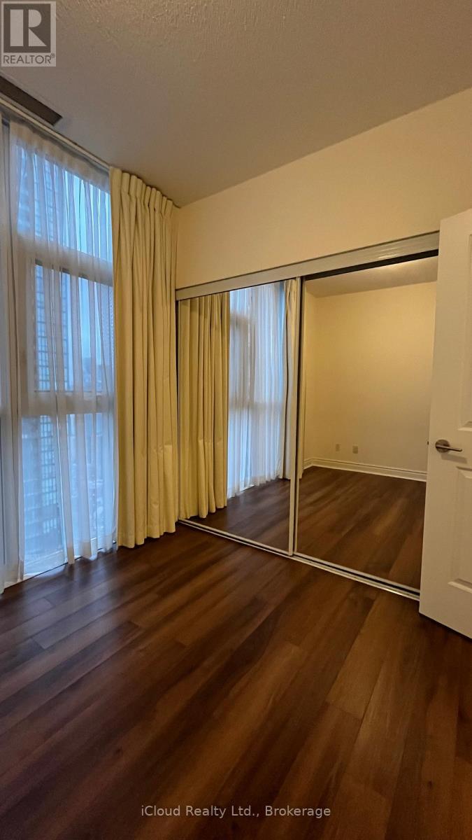 3704 - 28 Ted Rogers Way, Toronto, Ontario  M4Y 2J4 - Photo 28 - C12973866