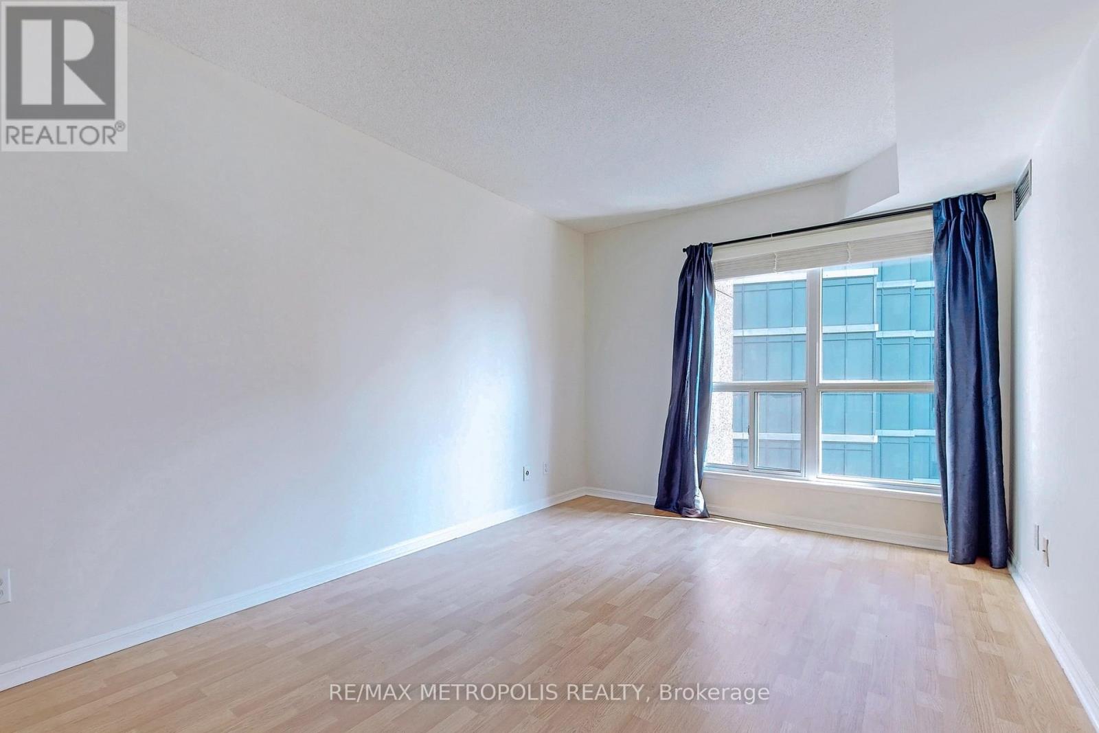 1516 - 7 Carlton Street, Toronto, Ontario  M5B 2M3 - Photo 17 - C12973890