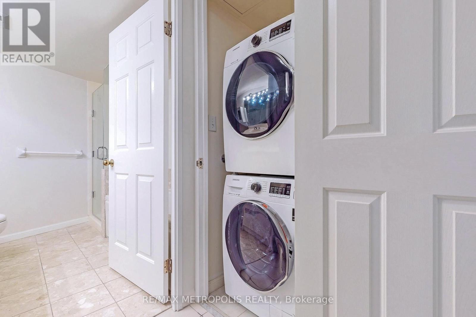 1516 - 7 Carlton Street, Toronto, Ontario  M5B 2M3 - Photo 31 - C12973890