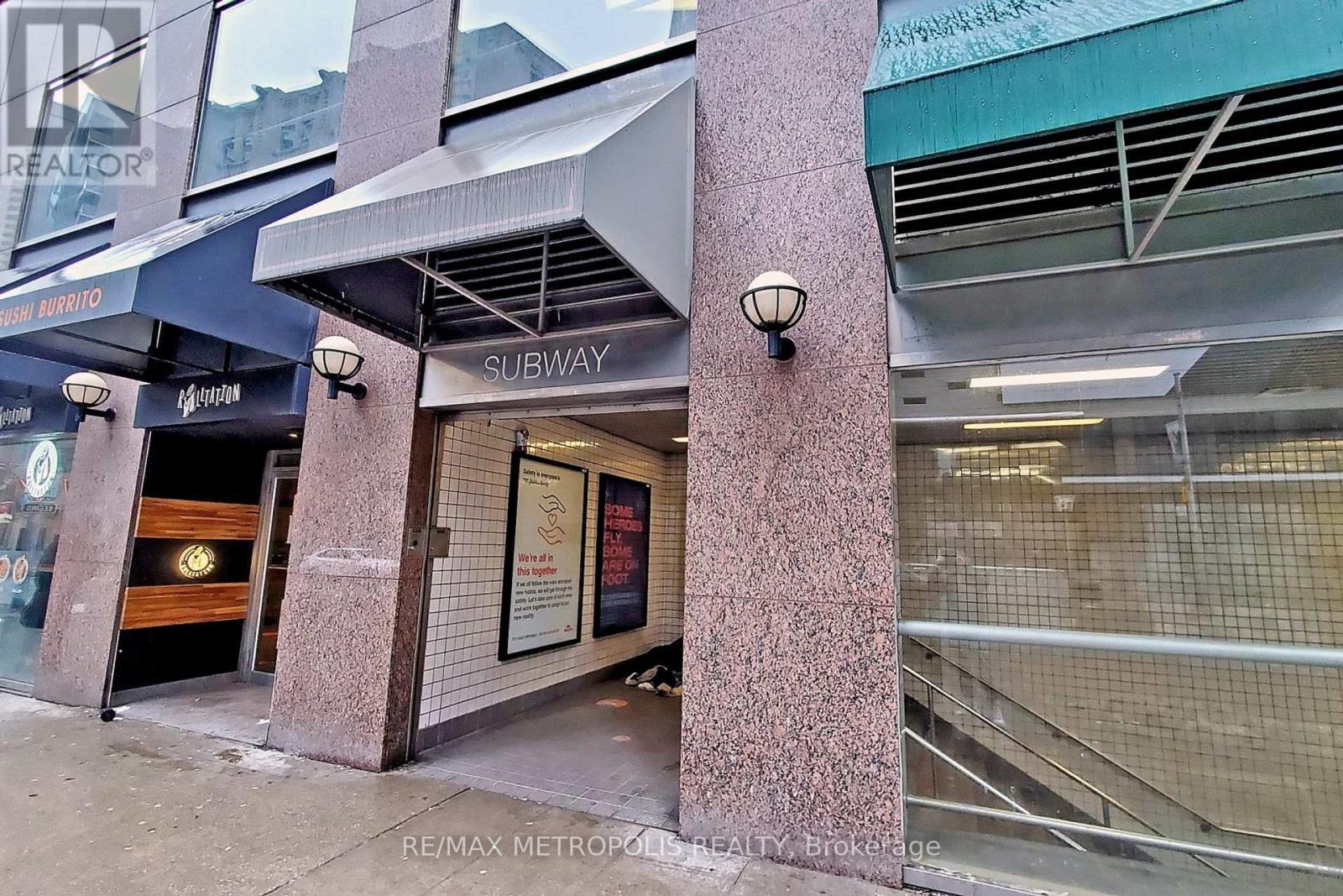 1516 - 7 Carlton Street, Toronto, Ontario  M5B 2M3 - Photo 32 - C12973890