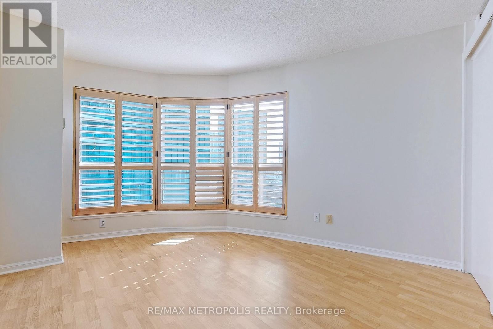 1516 - 7 Carlton Street, Toronto, Ontario  M5B 2M3 - Photo 9 - C12973890