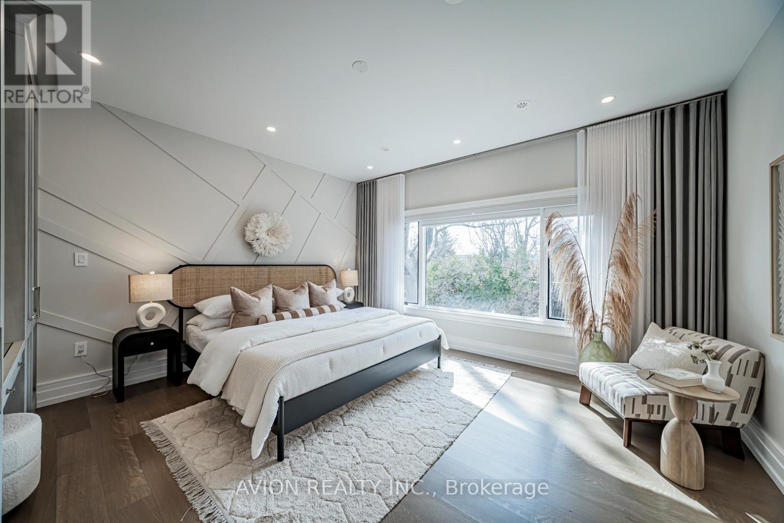 29 Evergreen Gardens, Toronto, Ontario  M4G 1C4 - Photo 21 - C12973912