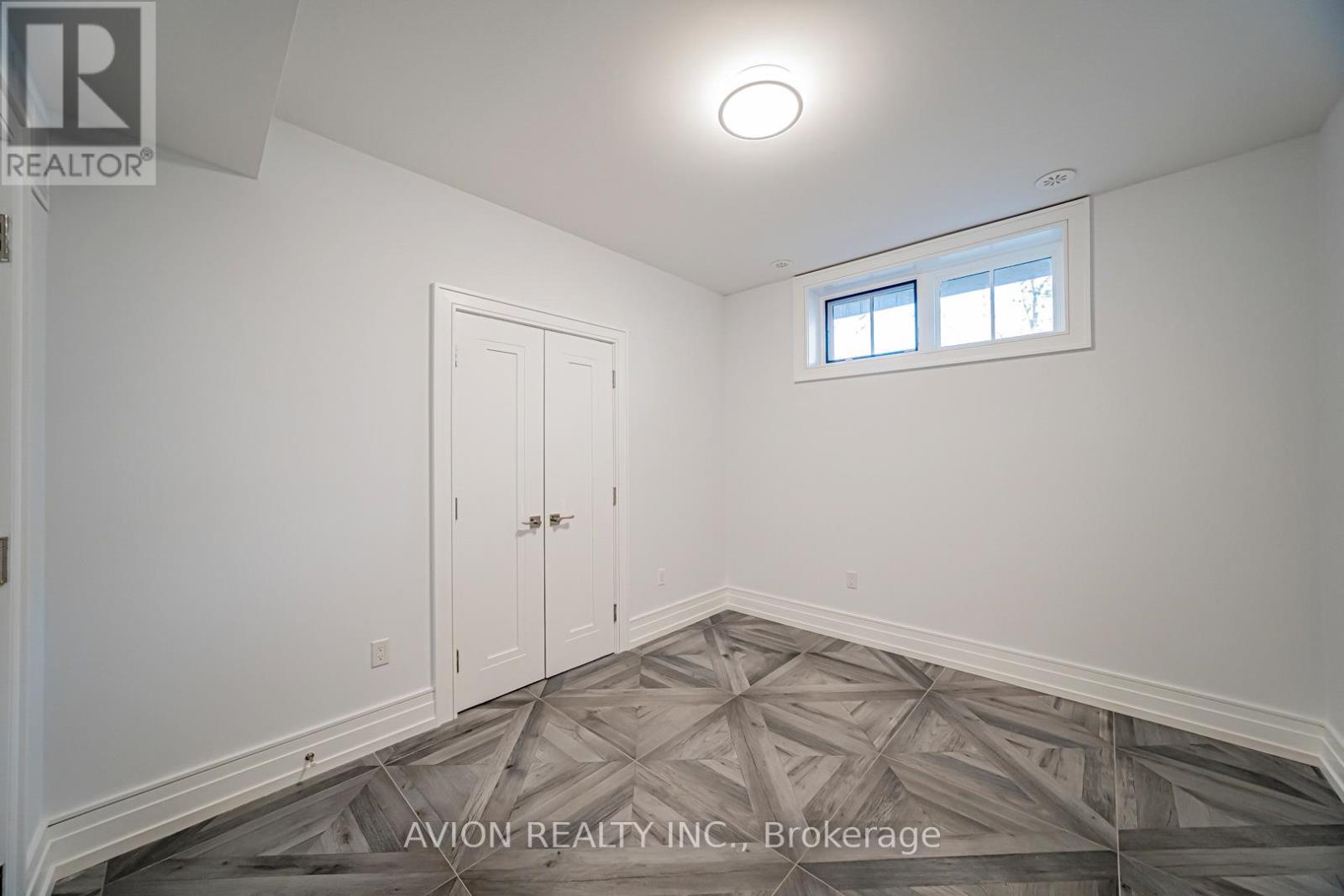 29 Evergreen Gardens, Toronto, Ontario  M4G 1C4 - Photo 36 - C12973912