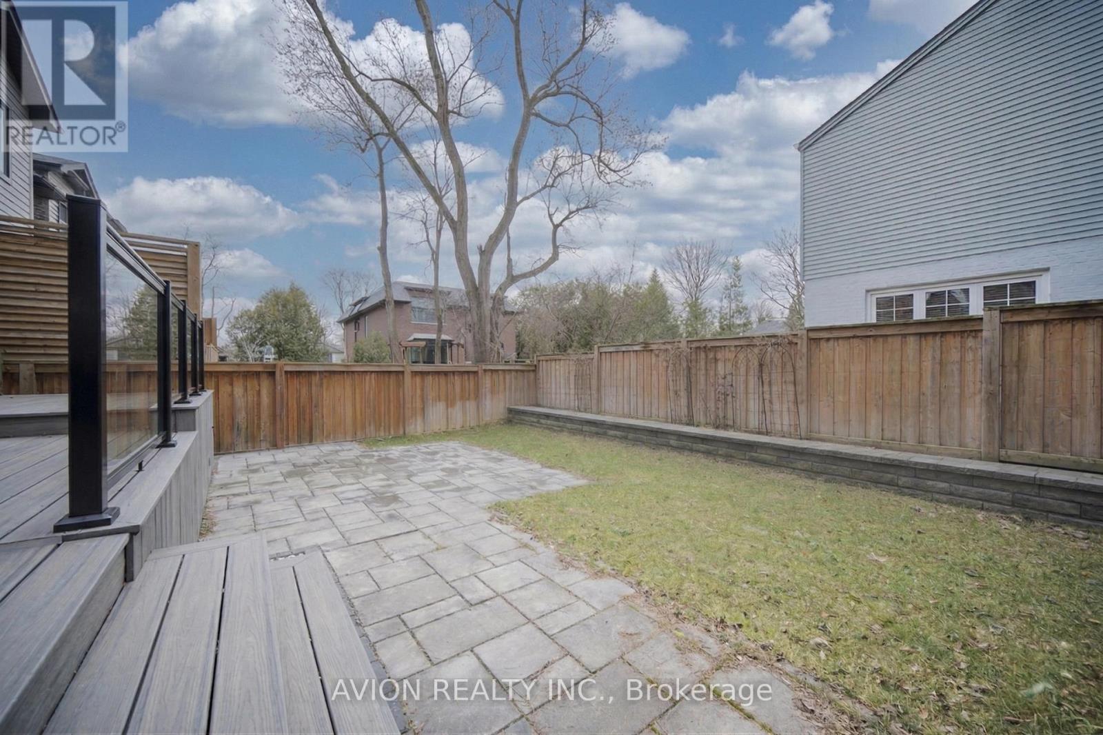 29 Evergreen Gardens, Toronto, Ontario  M4G 1C4 - Photo 42 - C12973912