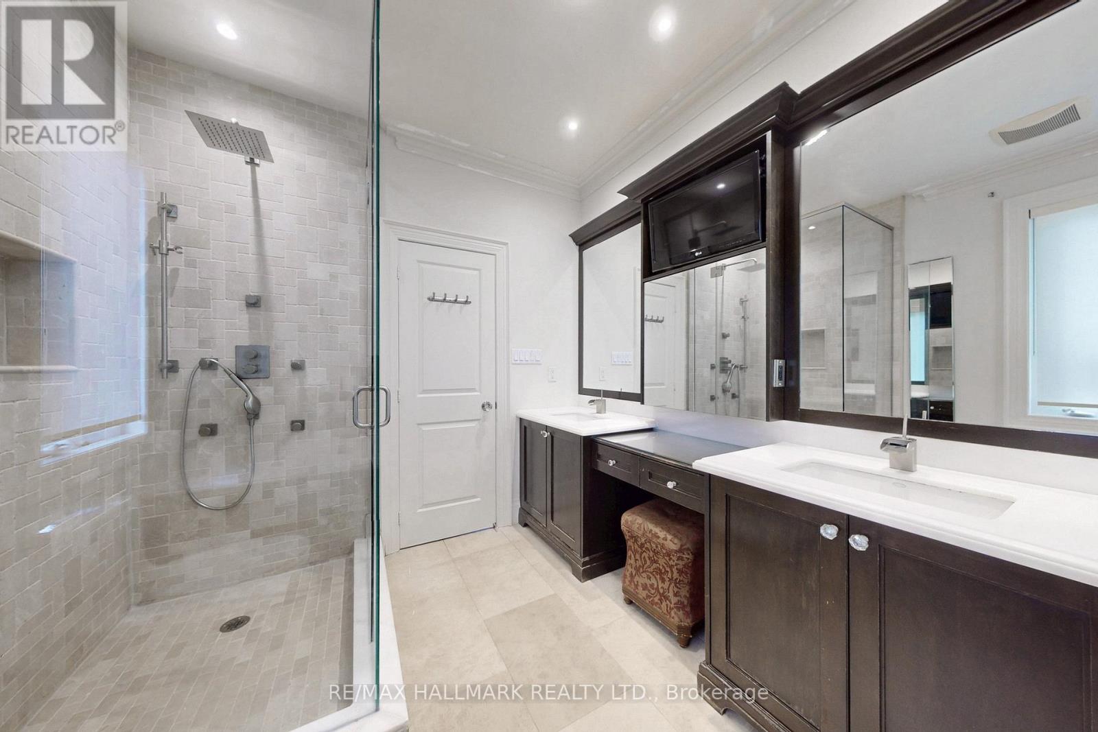 28 Clarkhill Street, Toronto, Ontario  M2R 2G7 - Photo 25 - C12973924