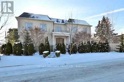 28 Clarkhill Street, Toronto, Ontario  M2R 2G7 - Photo 3 - C12973924