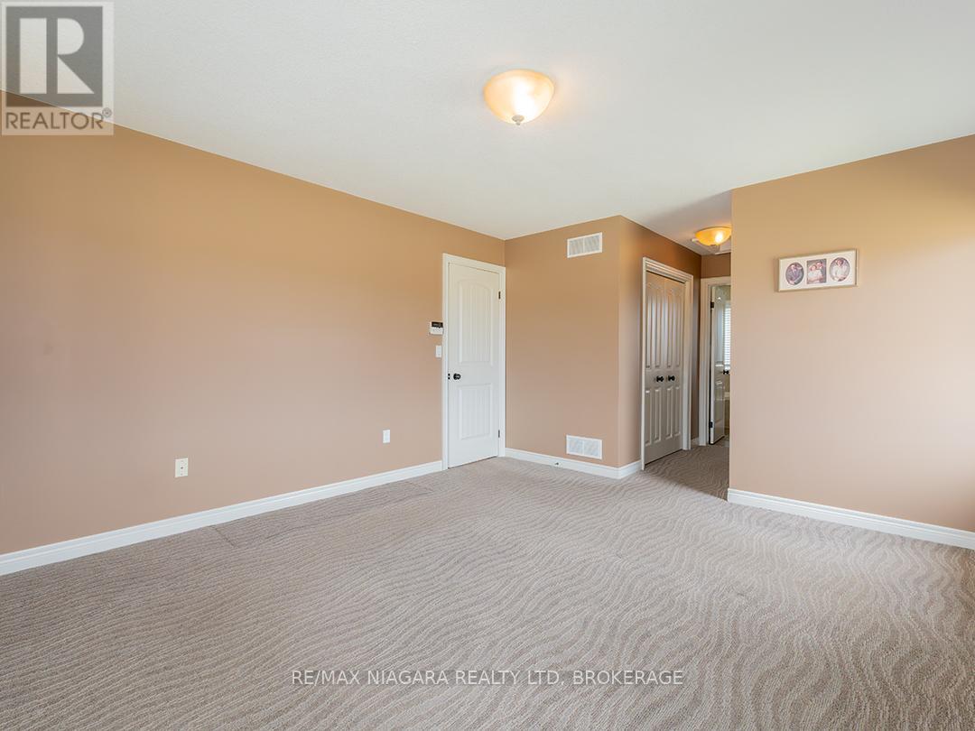 20219 Youngs Road S, Wainfleet, Ontario  L3K 5V4 - Photo 14 - X12464133