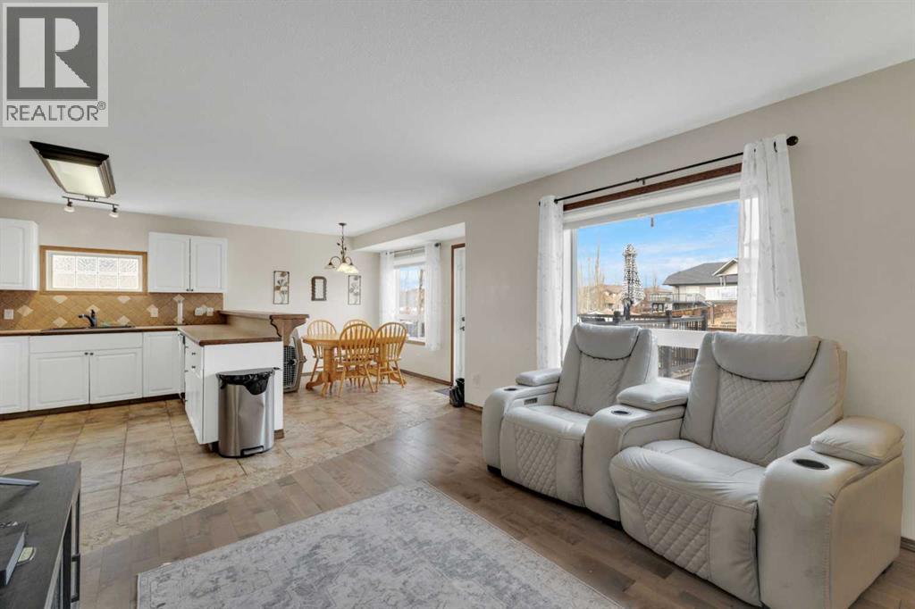 155 Inglewood Drive, Red Deer, Alberta  T4R 3S3 - Photo 7 - A2295593