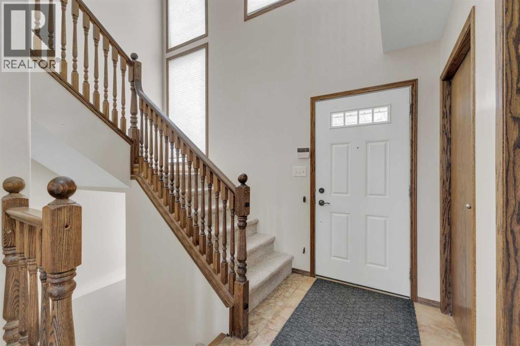 155 Inglewood Drive, Red Deer, Alberta  T4R 3S3 - Photo 3 - A2295593