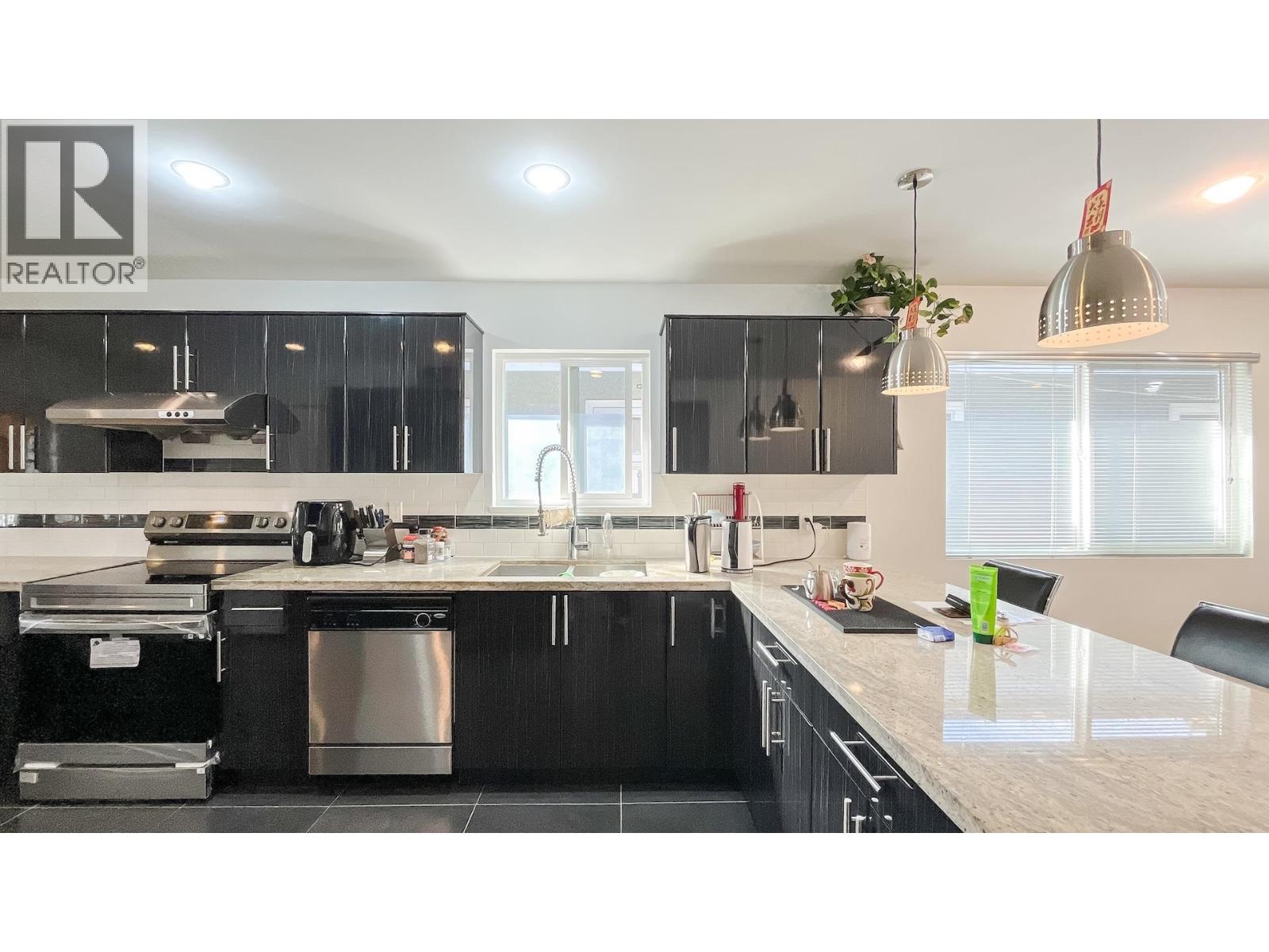 1420 Park Drive, Vancouver, British Columbia  V6P 2K7 - Photo 10 - R3108770